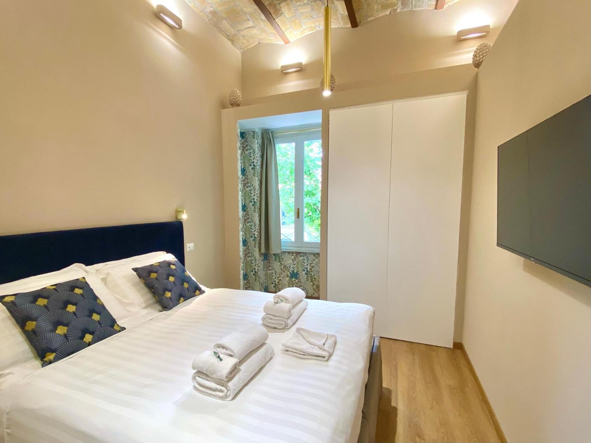 Queen Of Rome Luxury Rooms Εξωτερικό φωτογραφία