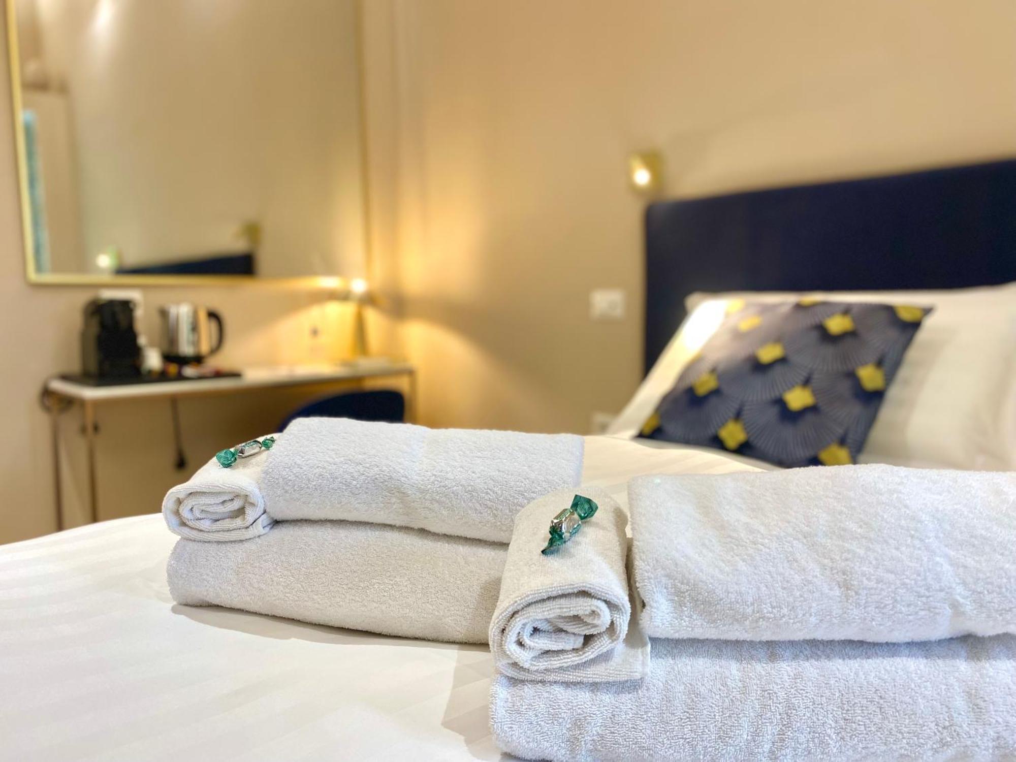 Queen Of Rome Luxury Rooms Εξωτερικό φωτογραφία